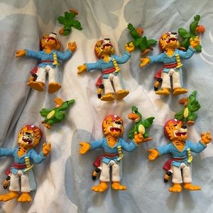 Vintage PVC Action Figure - SANDOKAN - SANDOKAN + Parrot